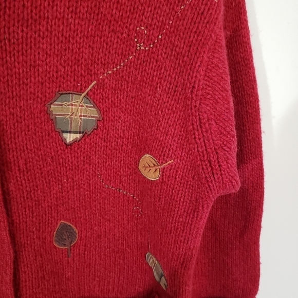 Wool Cardigan Sweater Womens Size Medium Red Embroidered Leaves Vintage Tulchan - Picture 3 of 11